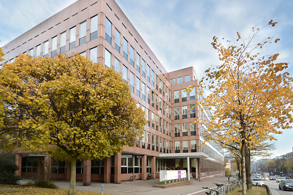RND Global Hamburg office building at Ludwig-Erhard-Str. 18.